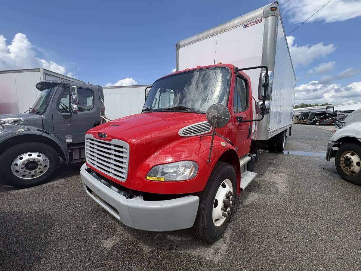 2017 FREIGHTLINER BUSINESS CLASS M2 106 in Richmond, VA