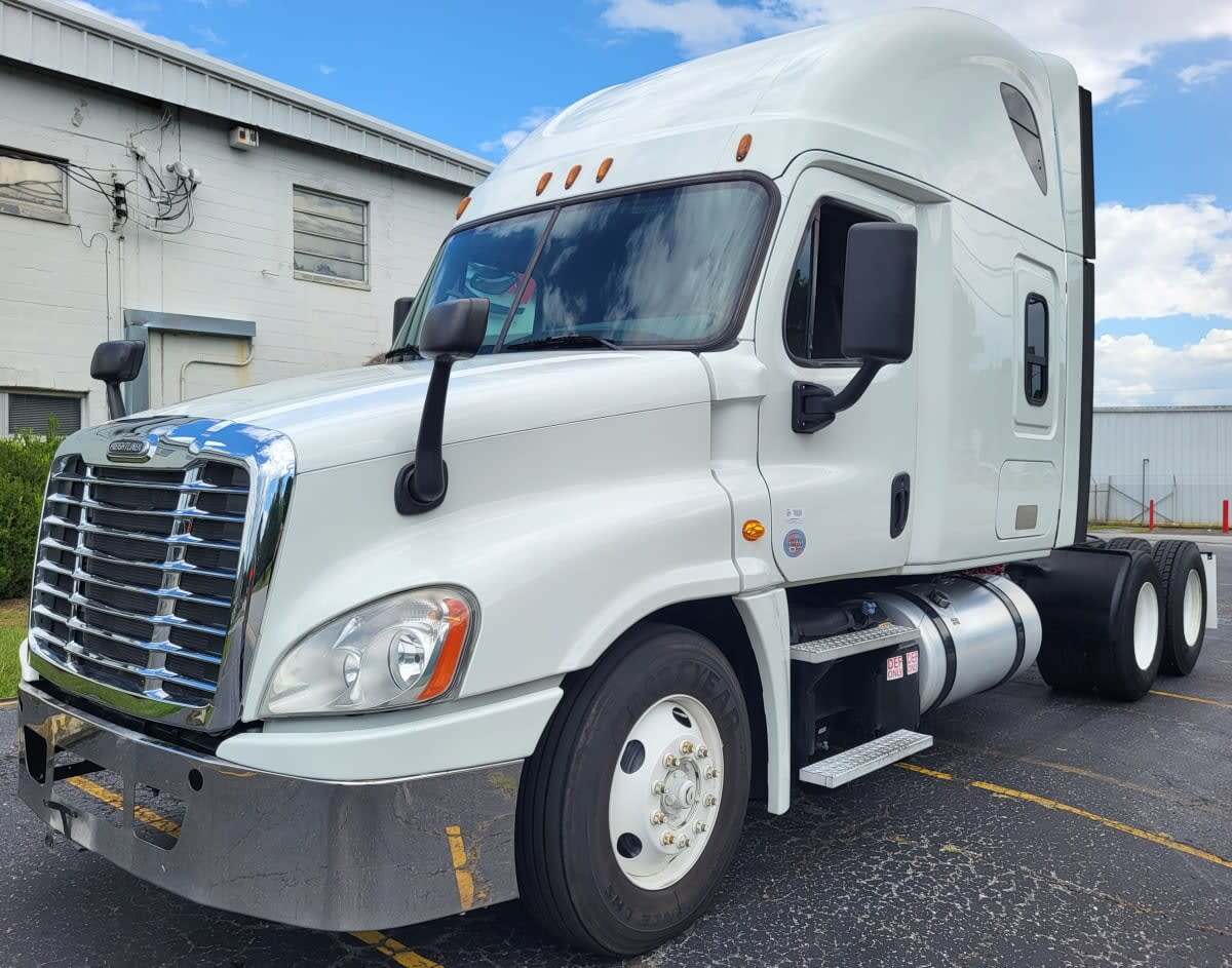 2019 FREIGHTLINER CASCADIA 125 in Jacksonville, FL