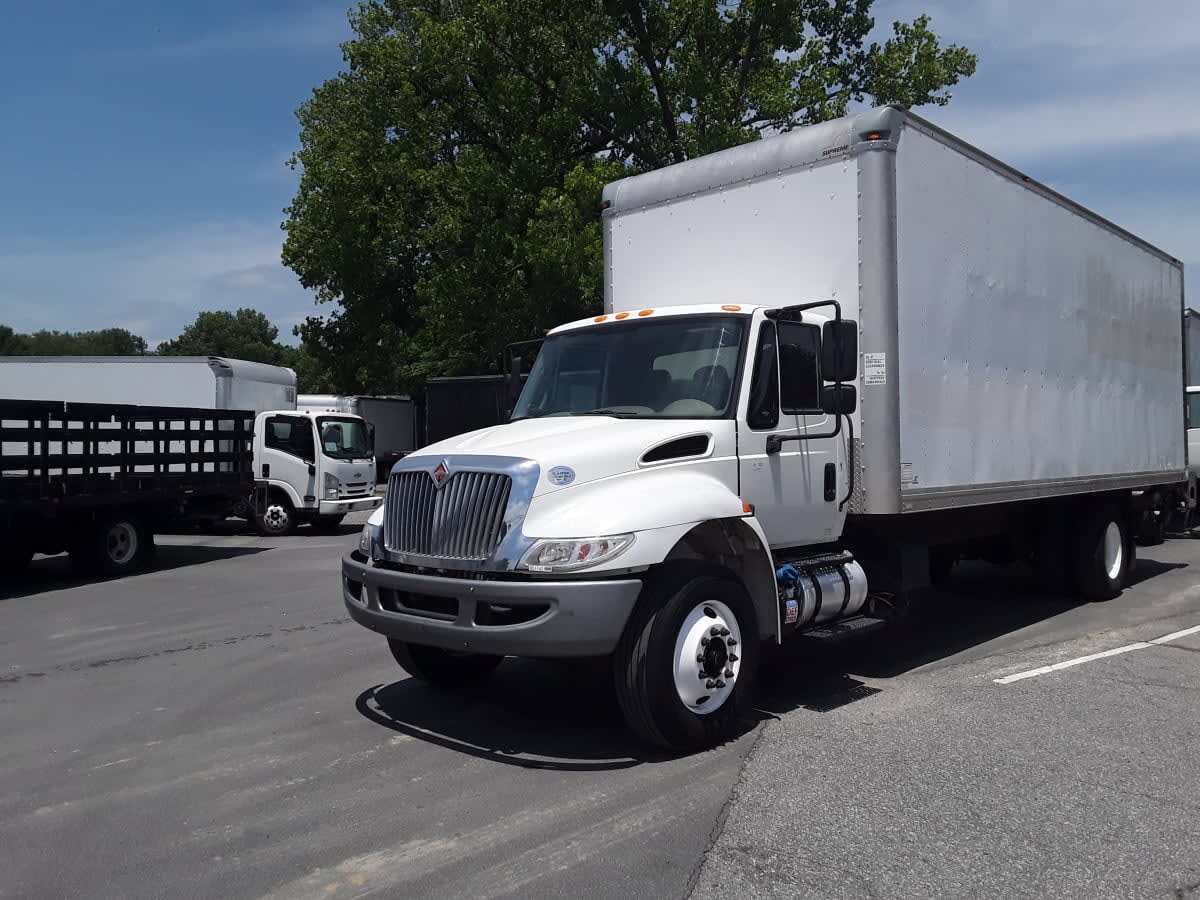 2016 INTERNATIONAL 4300 in Charlotte, NC