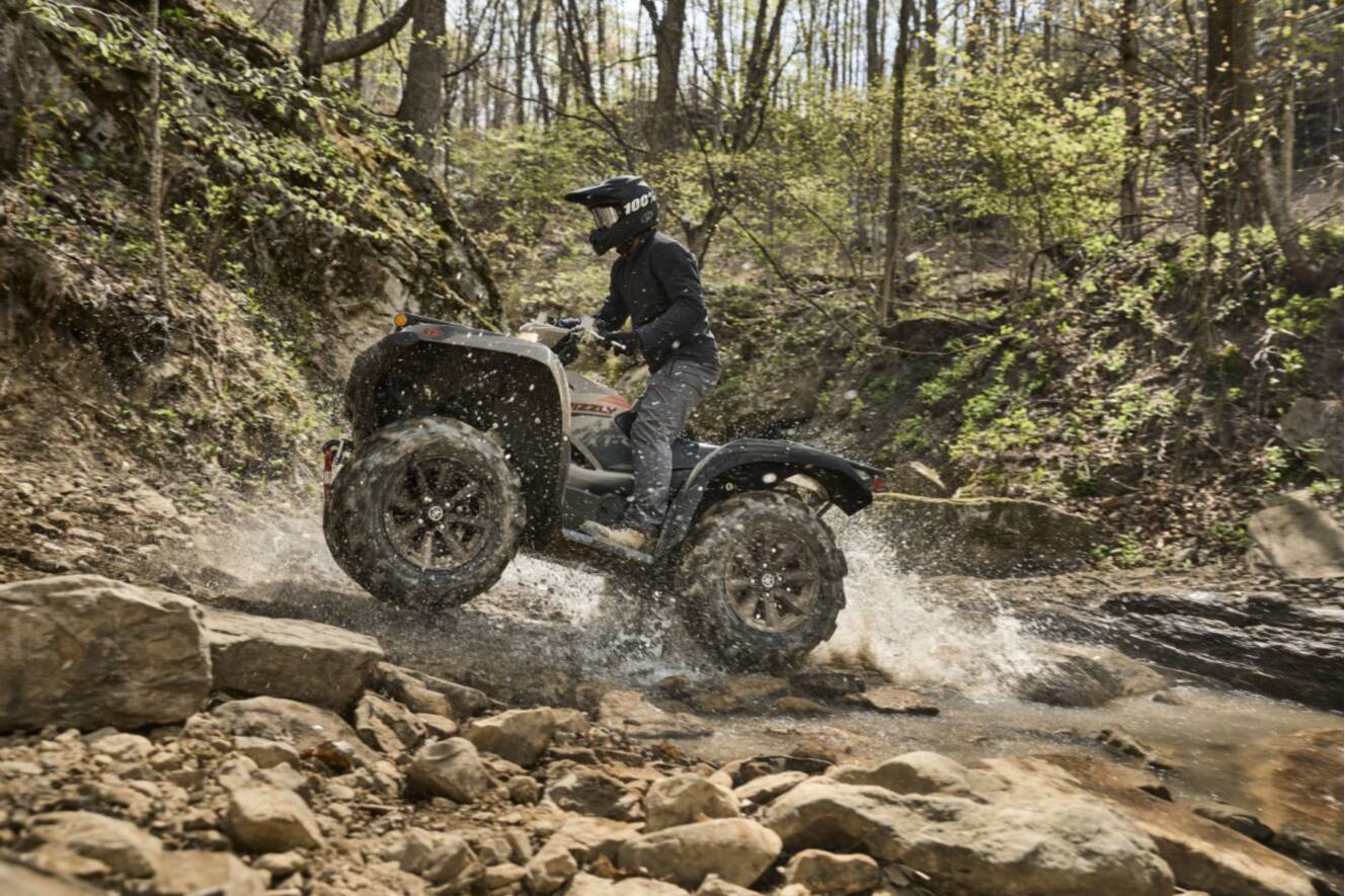 A photo of this 2027 Yamaha Grizzly EPS XT-R