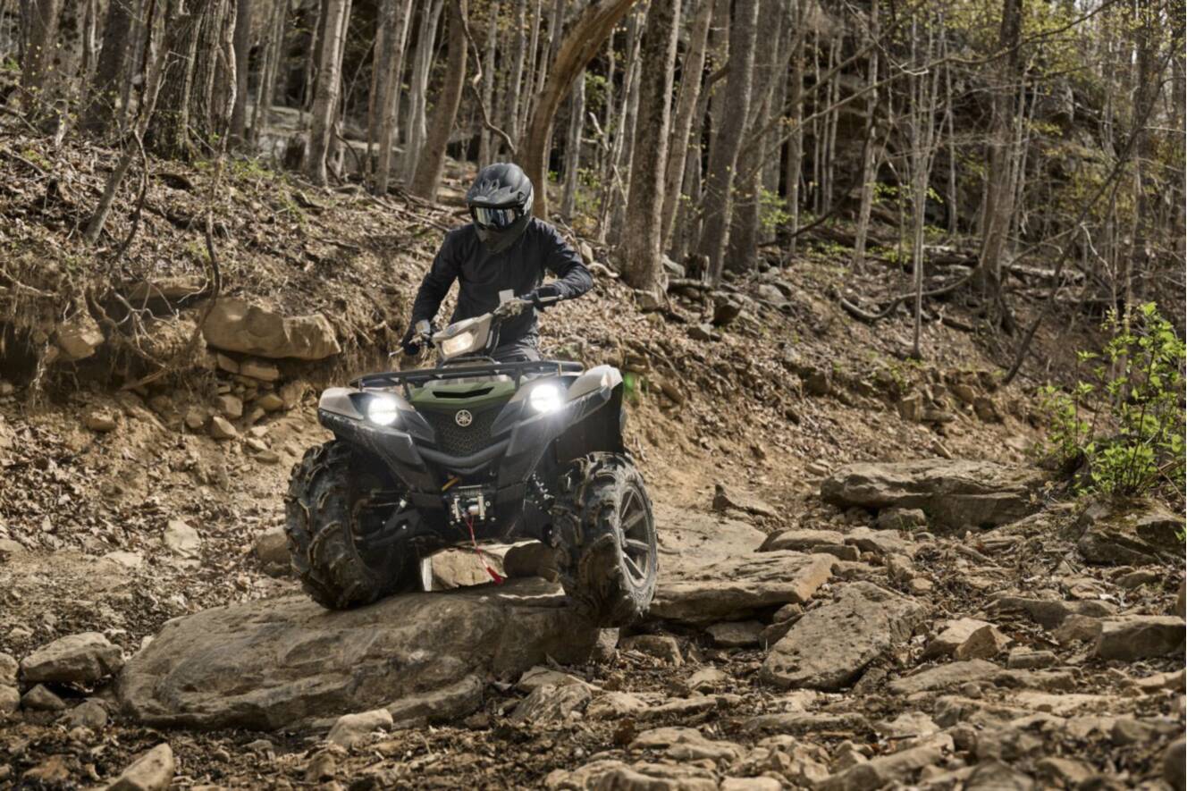 A photo of this 2027 Yamaha Grizzly EPS XT-R