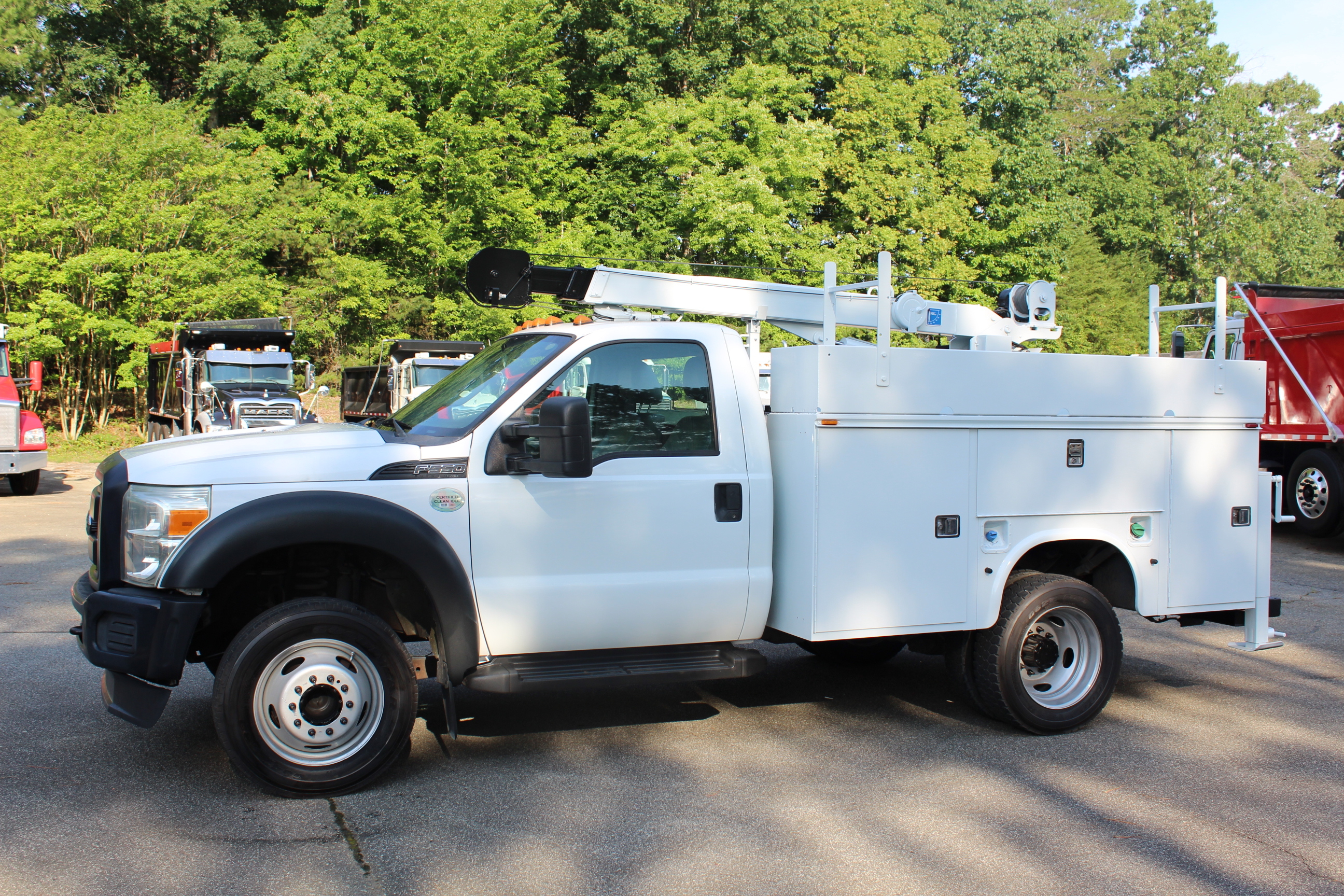 2014 FORD F550 in Mc Leansville, NC