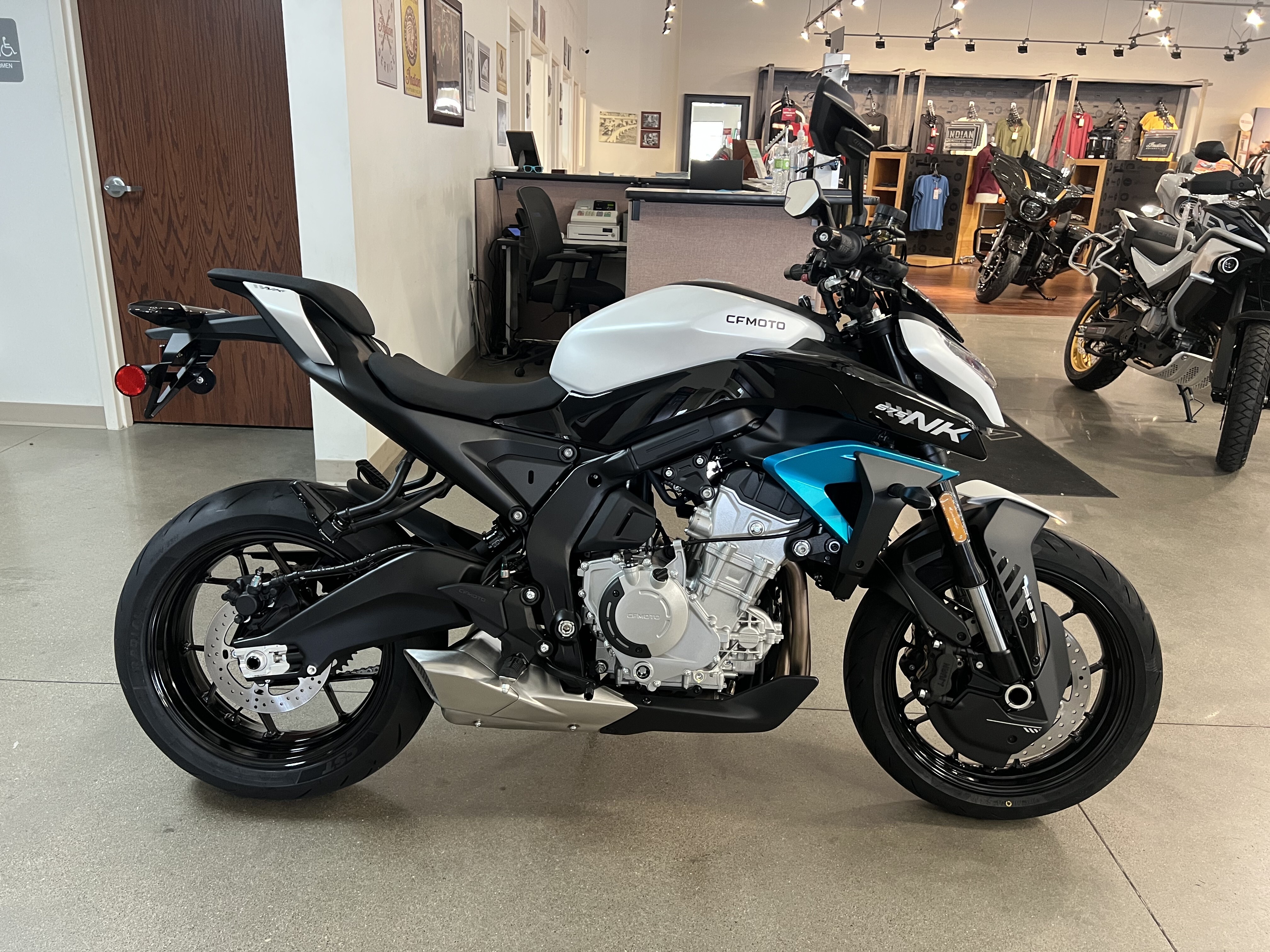2026 CFMOTO 675NK 675 in Bettendorf, IA