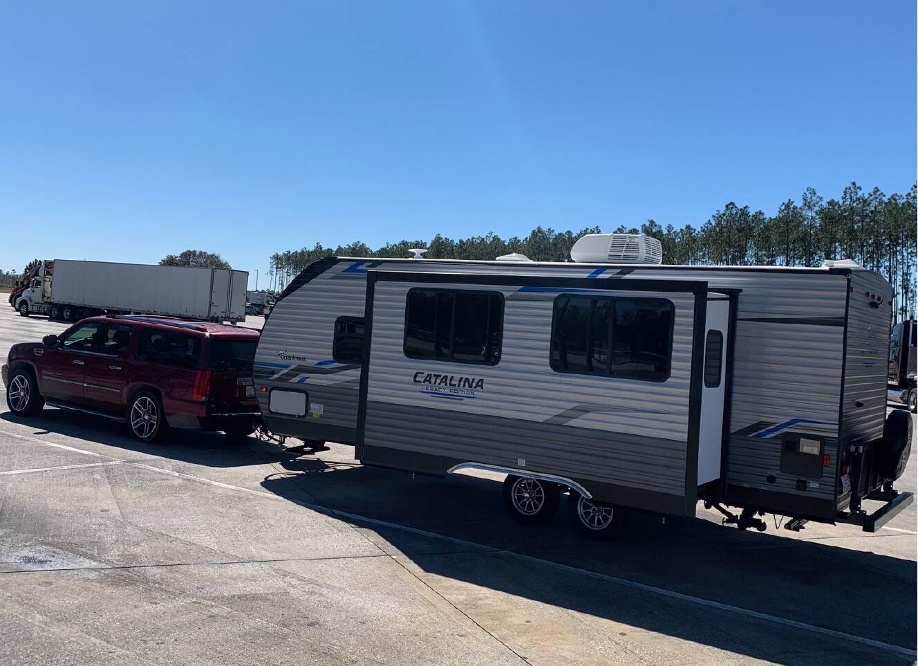 A photo of this 2021 Coachmen CATALINA LEGACY EDITION 243RBS