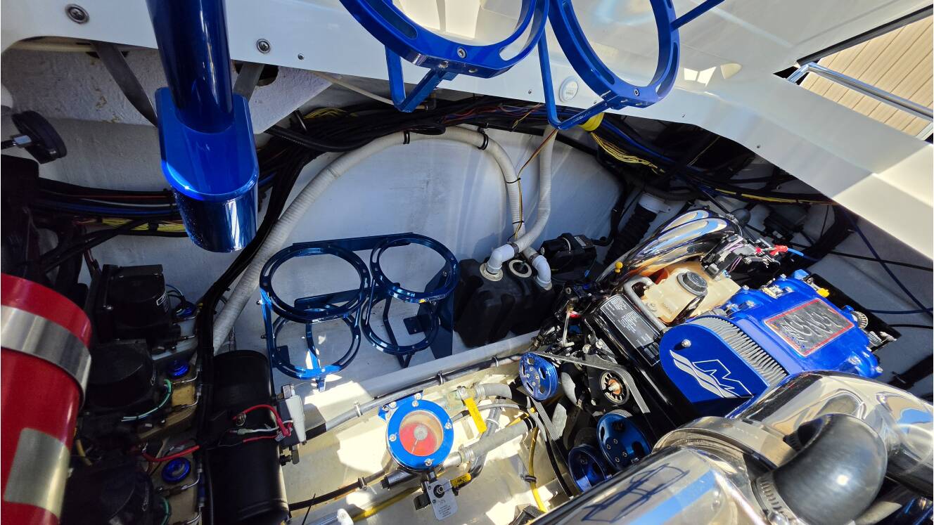 A photo of this 2008 Fountain 38 LIGHTNING