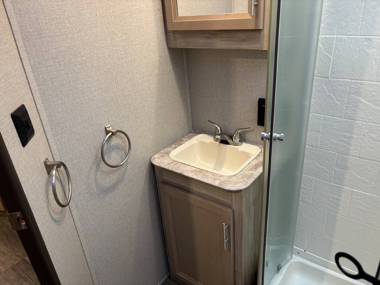 A photo of this 2021 Coachmen CATALINA LEGACY EDITION 243RBS