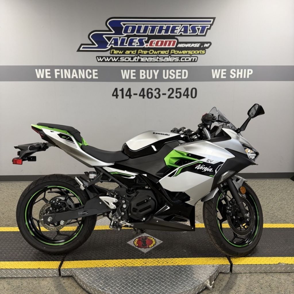 2024 Kawasaki Ninja® e-1 ABS ABS in Milwaukee, WI