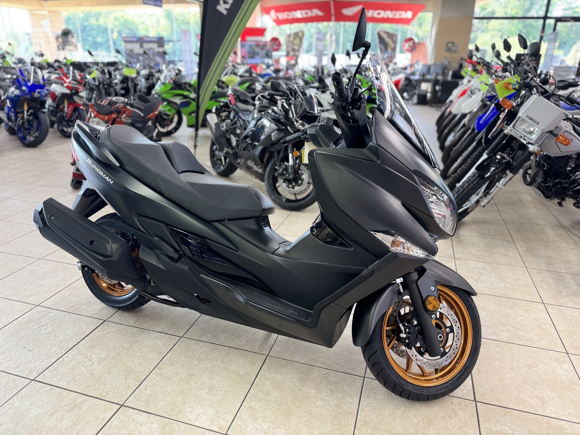 2027 Suzuki BURGMAN 400 400 in Lowell, NC
