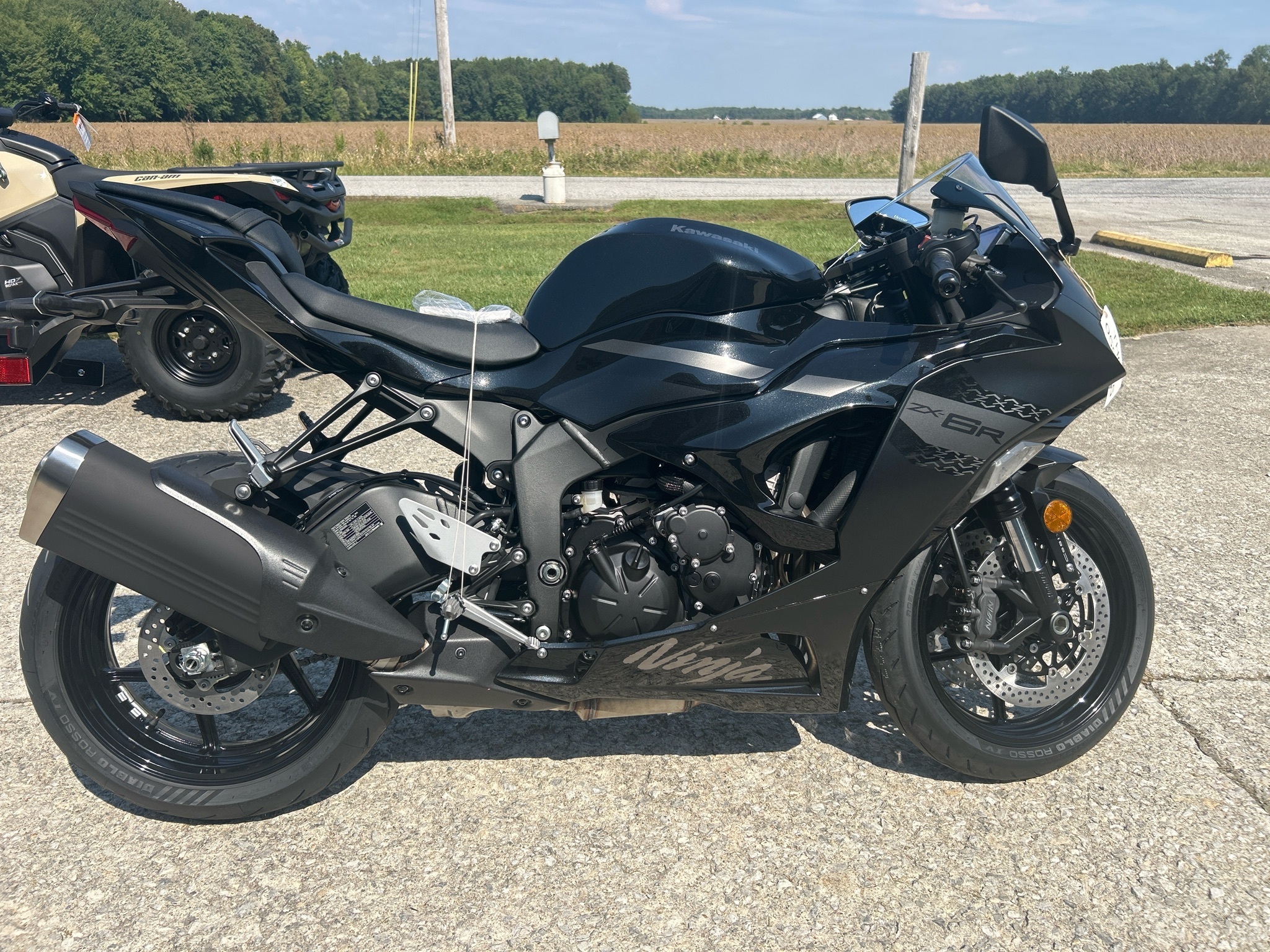 2027 Kawasaki Ninja® ZX™-6R ABS ABS in Versailles, IN