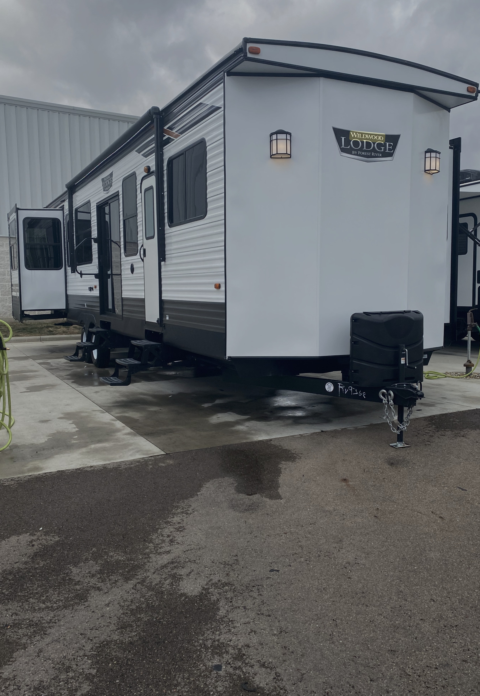 2020 Forest River WILDWOOD LODGE 395RET RV
