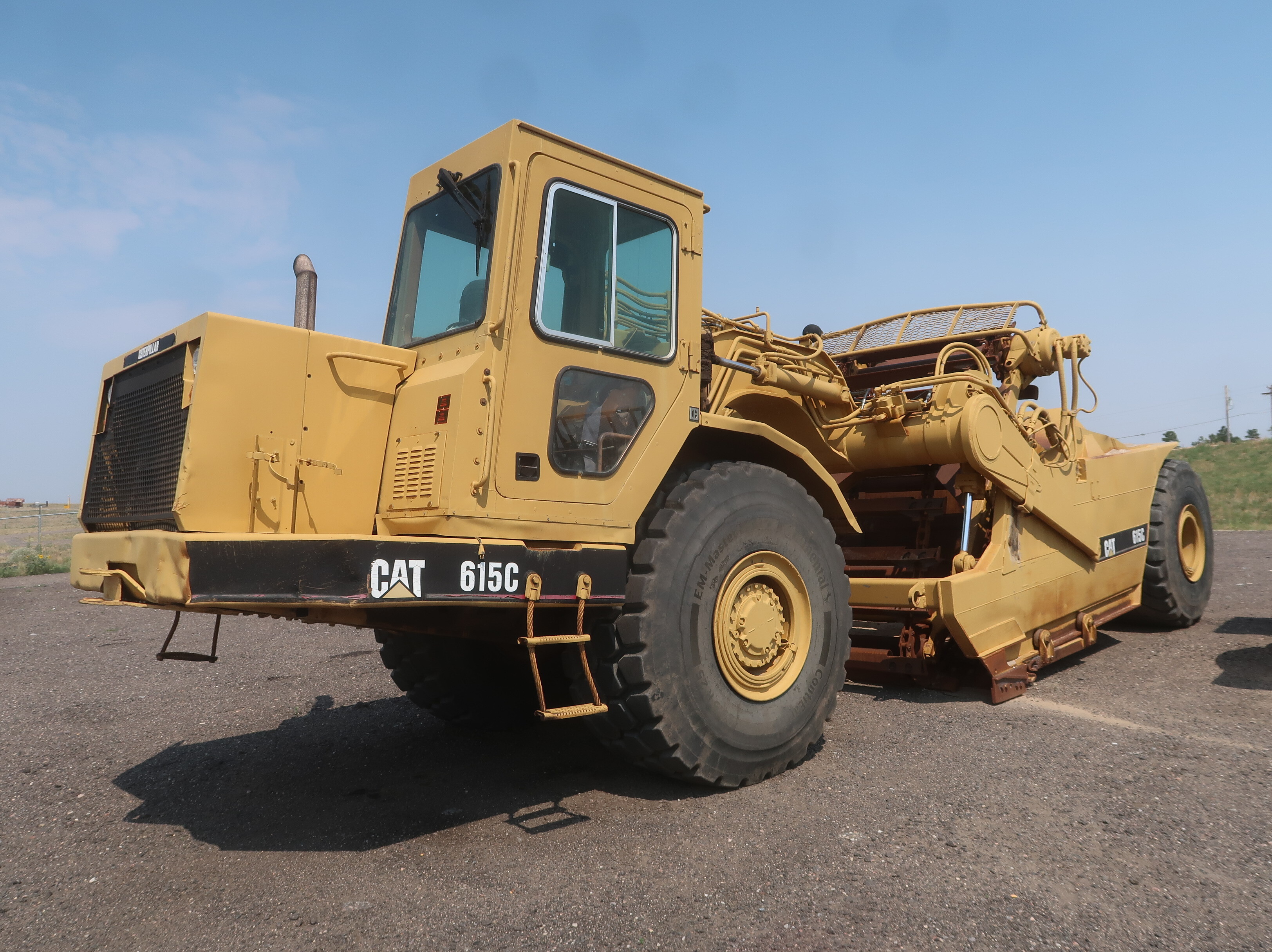 1989 CATERPILLAR 615C in Denver, CO