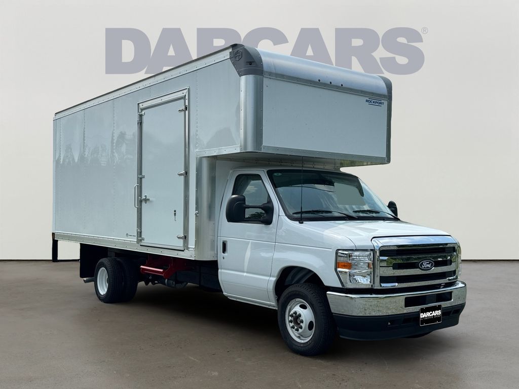 2027 Ford E-450SD in Lanham, MD