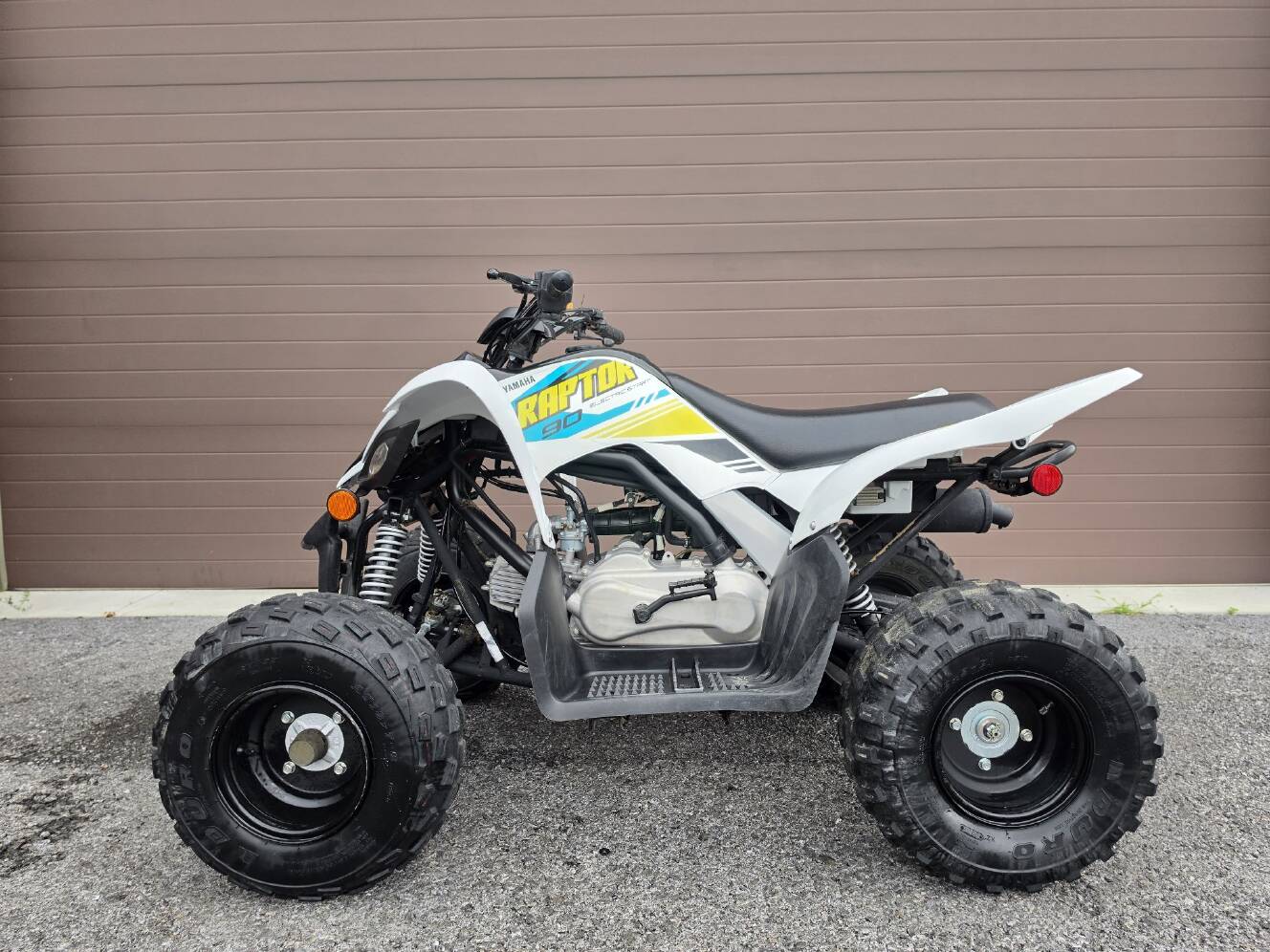 A photo of this 2022 Yamaha Raptor 90