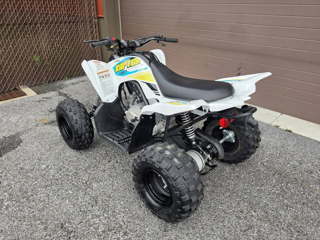 A photo of this 2022 Yamaha Raptor 90