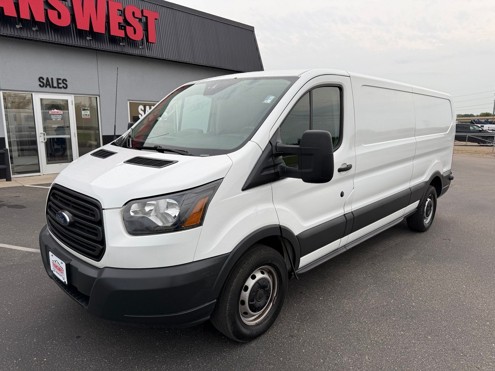 2018 FORD TRANSIT 250 in Minneapolis, MN