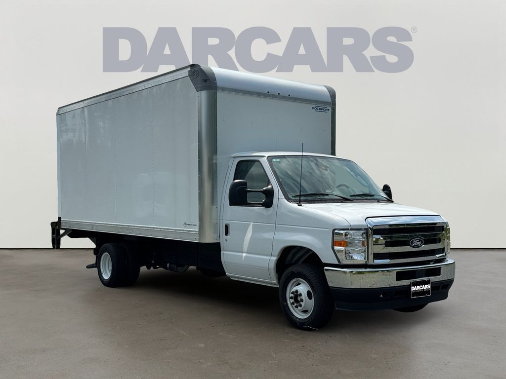 2027 Ford E-450SD in Lanham, MD