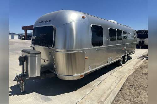 2014 Airstream Flying Cloud 30FB in los banos