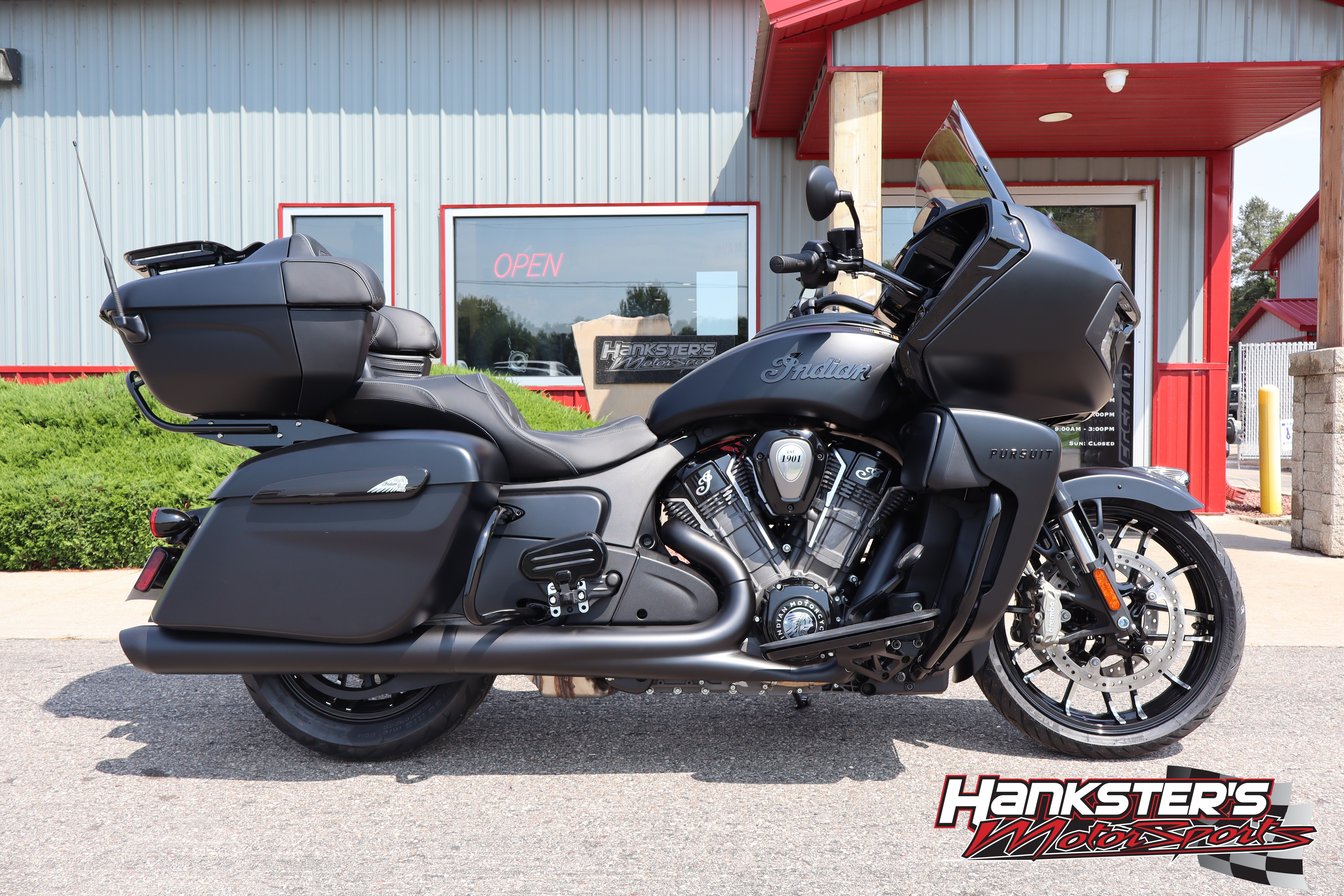 2026 Indian Motorcycle Pursuit® Dark Horse® DARK HORSE in Janesville, WI