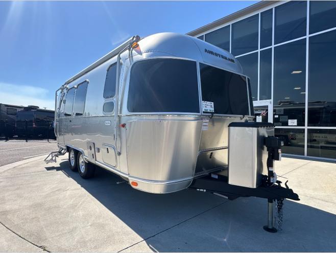 2026 Airstream Flying Cloud 23FB Twin in richmond hill GA