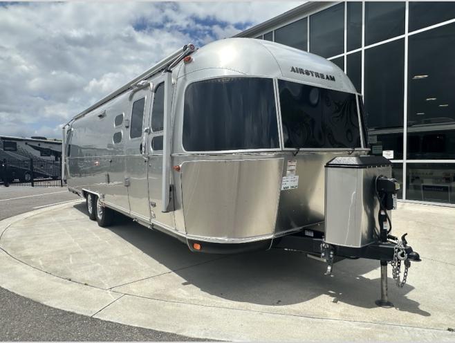 2024 Airstream Classic 30RB in lagrange GA