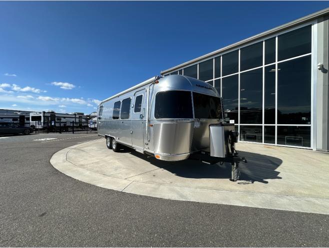 2026 Airstream Flying Cloud 28RB Queen in norcross GA