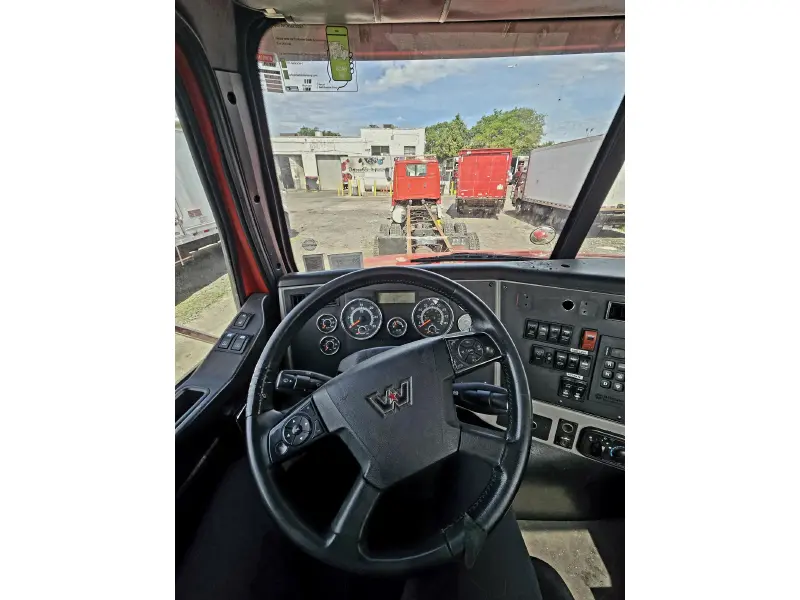 2020 WESTERN STAR CONVENTIONAL