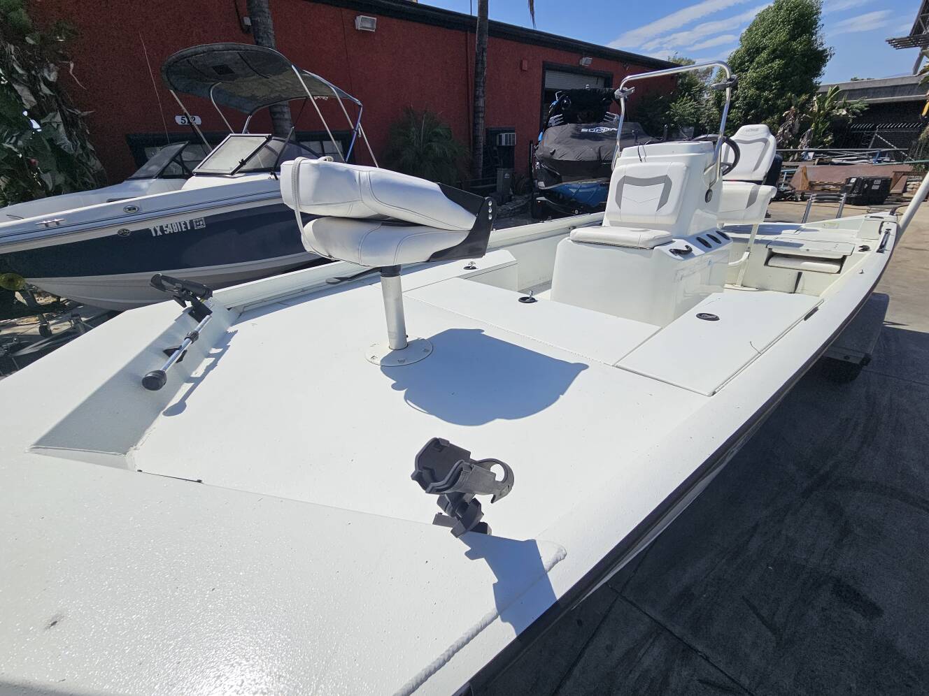 A photo of this 2020 Lowe 20 BAY