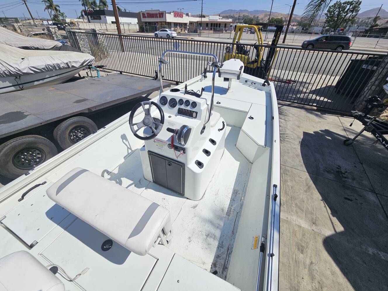 A photo of this 2020 Lowe 20 BAY