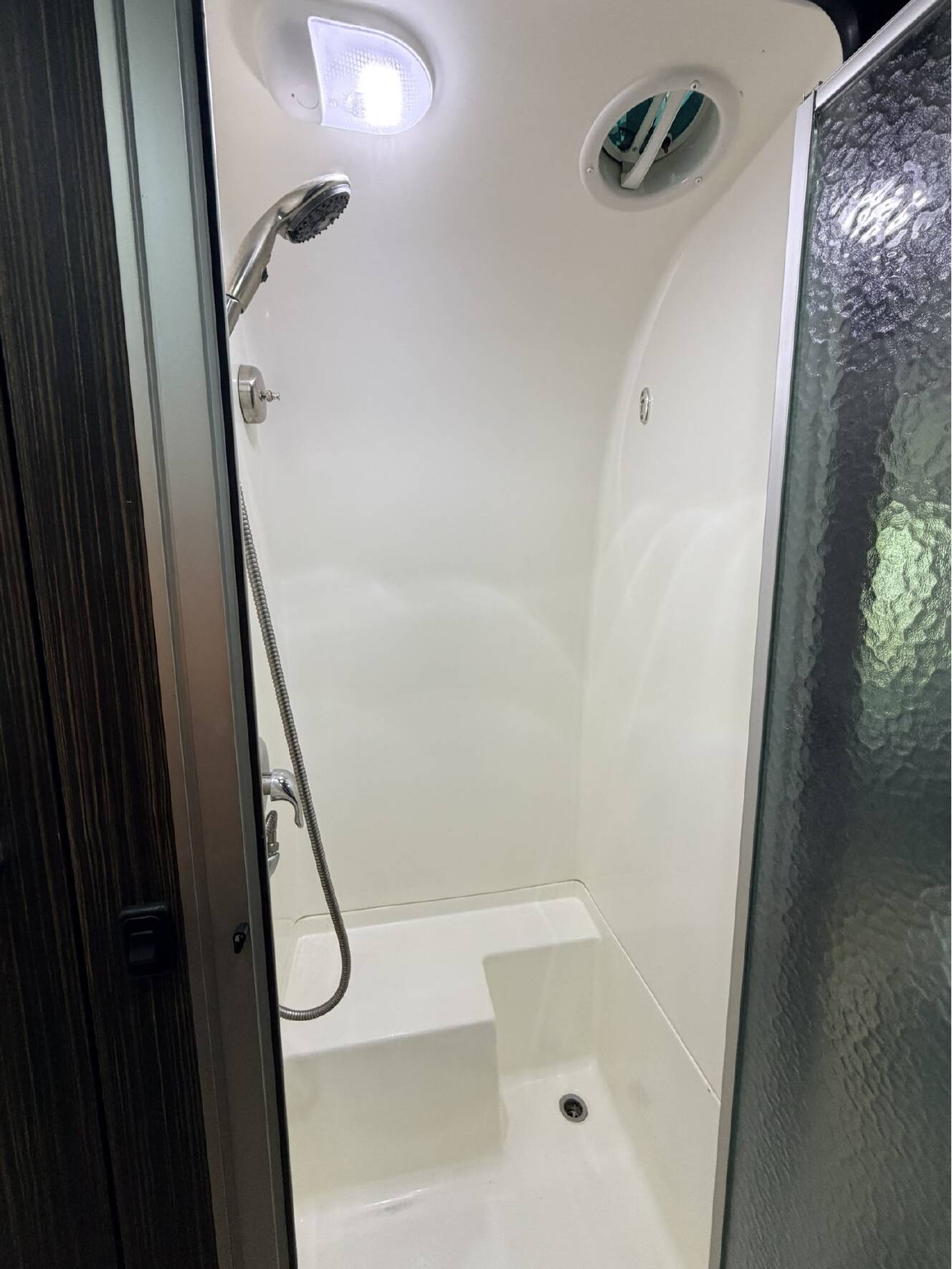 A photo of this 2019 Airstream INTERNATIONAL SIGNATURE 25FB SIGNATURE