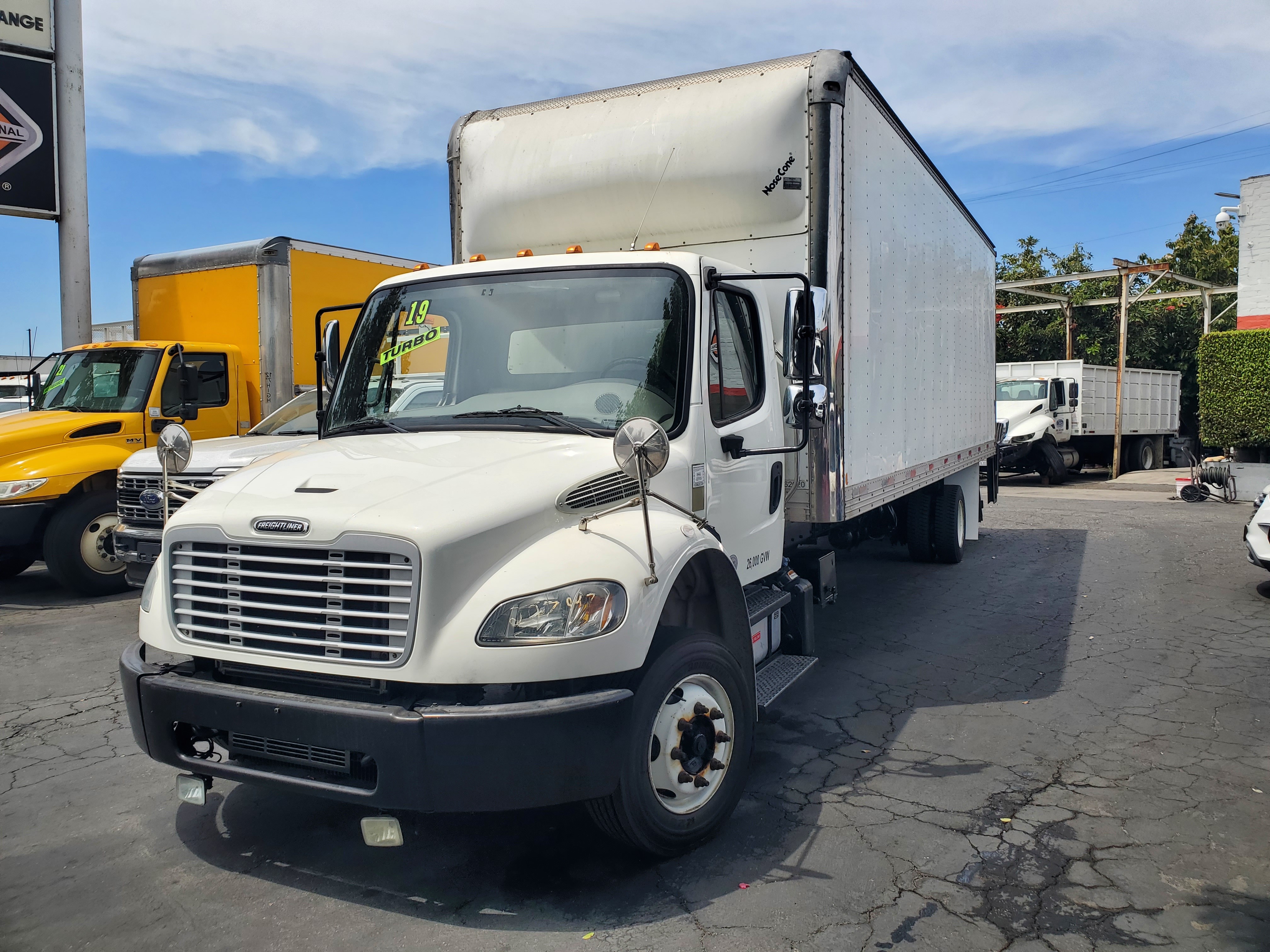 2019 FREIGHTLINER BUSINESS CLASS M2 106 in Los Angeles, CA