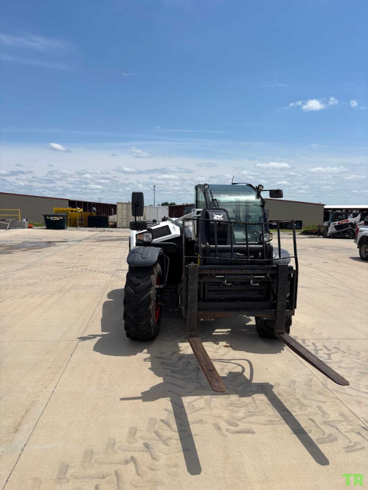 2021 BOBCAT V923 in Springhill, KS