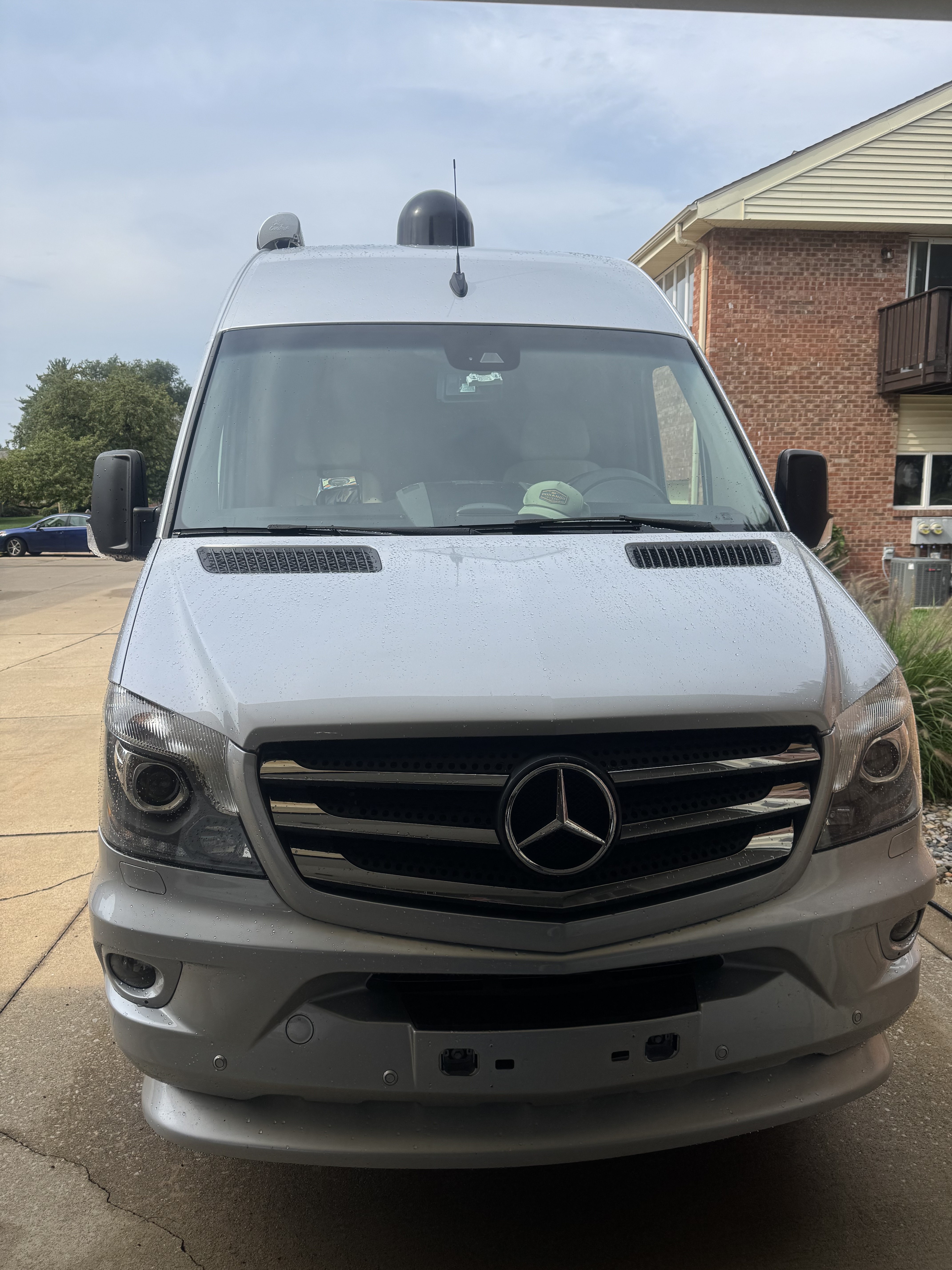 2017 Airstream INTERSTATE GRAND TOUR EXT TWIN RV