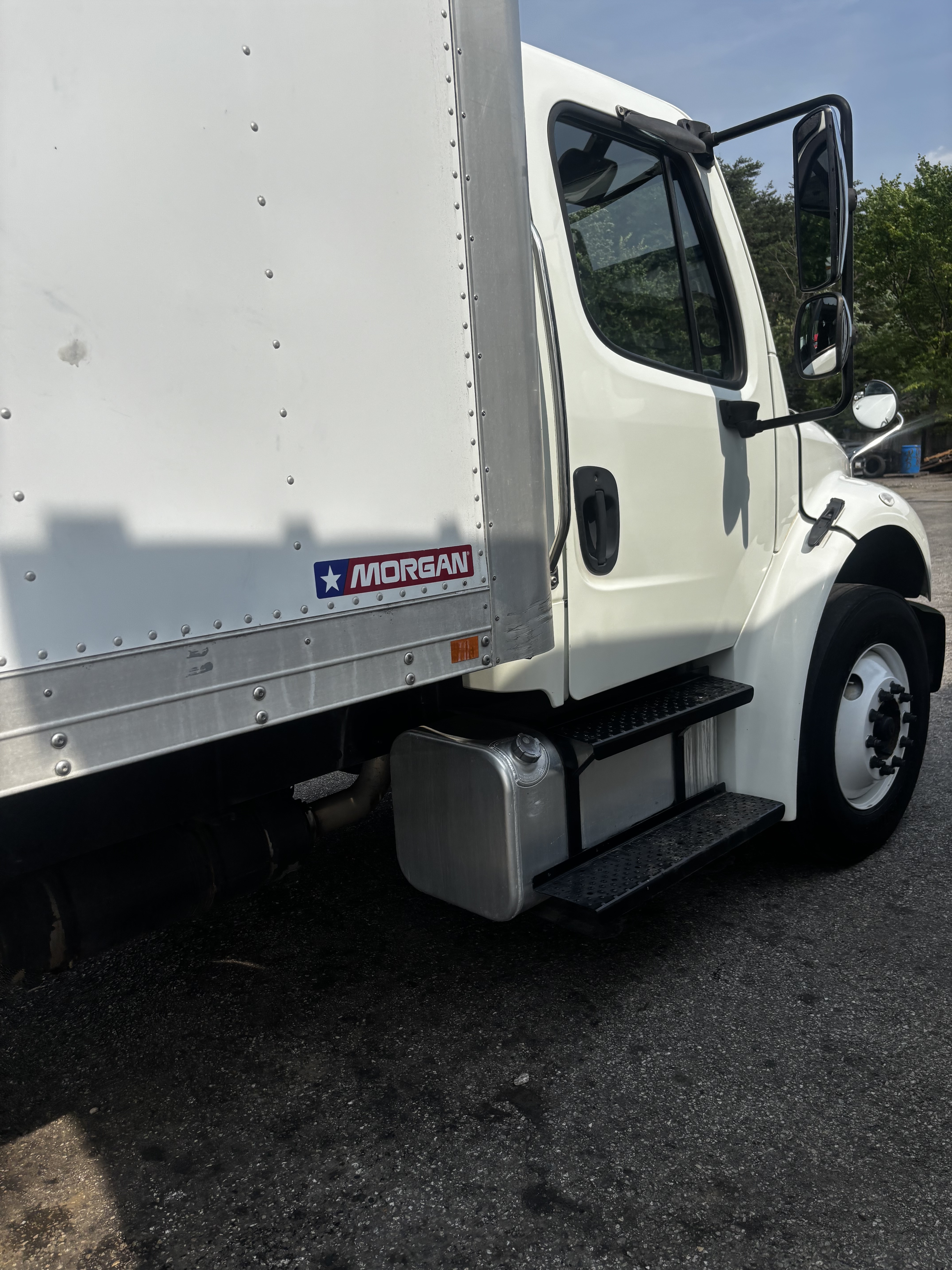 2014 FREIGHTLINER BUSINESS CLASS M2 106 in Elkridge, MD