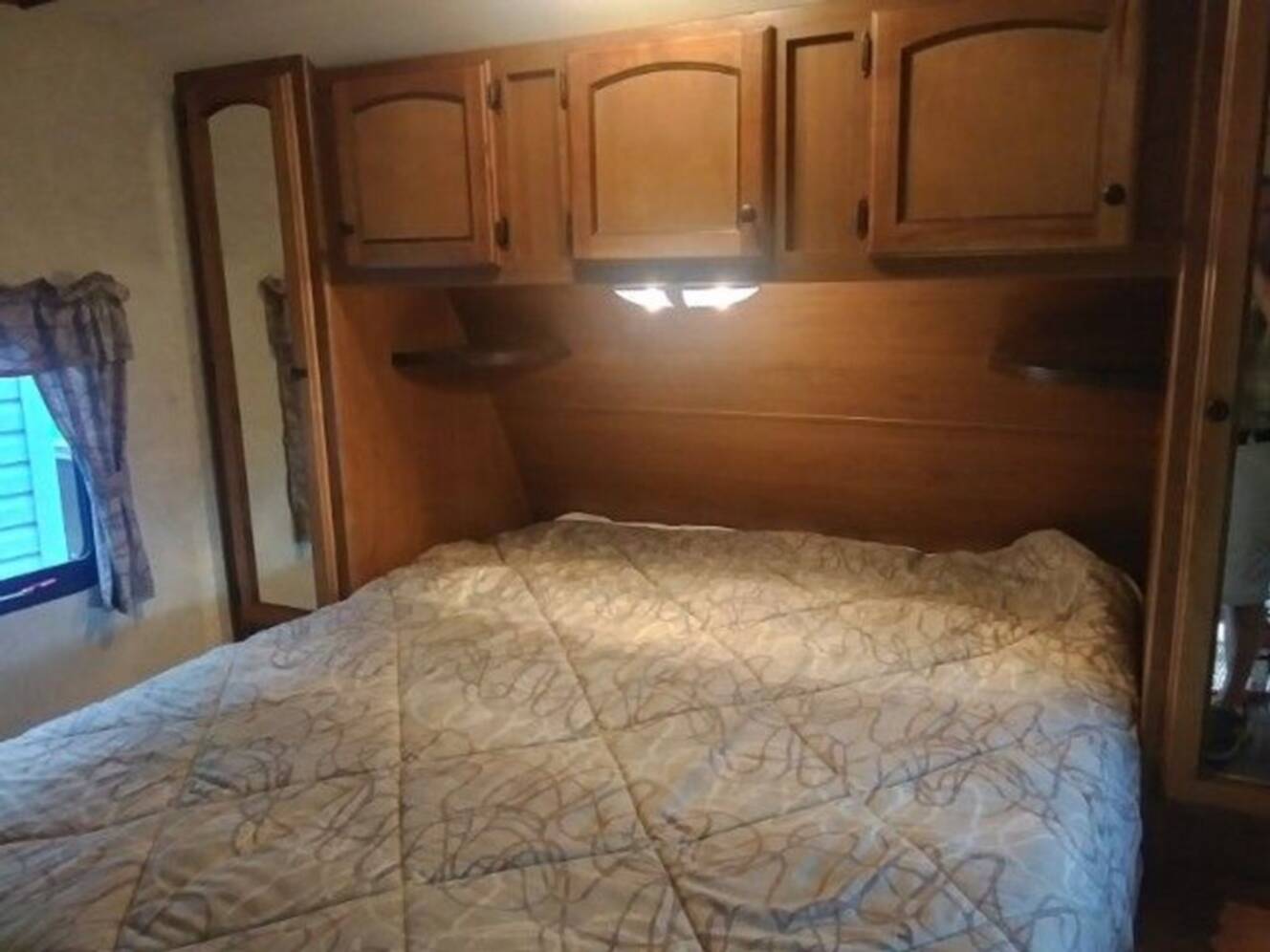 A photo of this 2013 Crossroads Sunset Trail Reserve 30RE