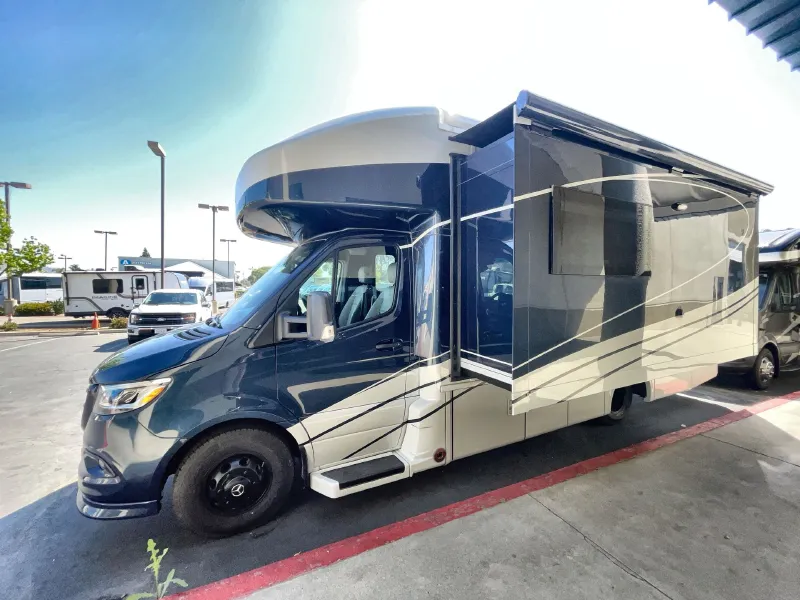 2027 Newmar Freedom Aire 2515