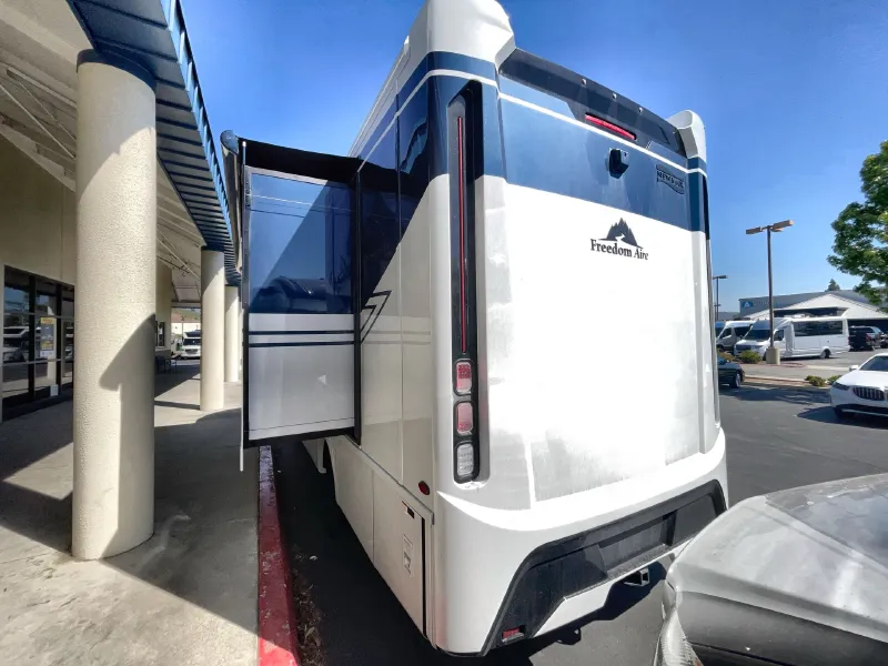 2027 Newmar Freedom Aire 2515