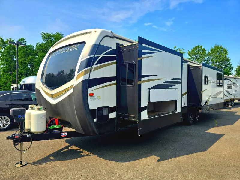 2021 Keystone Outback 330RL