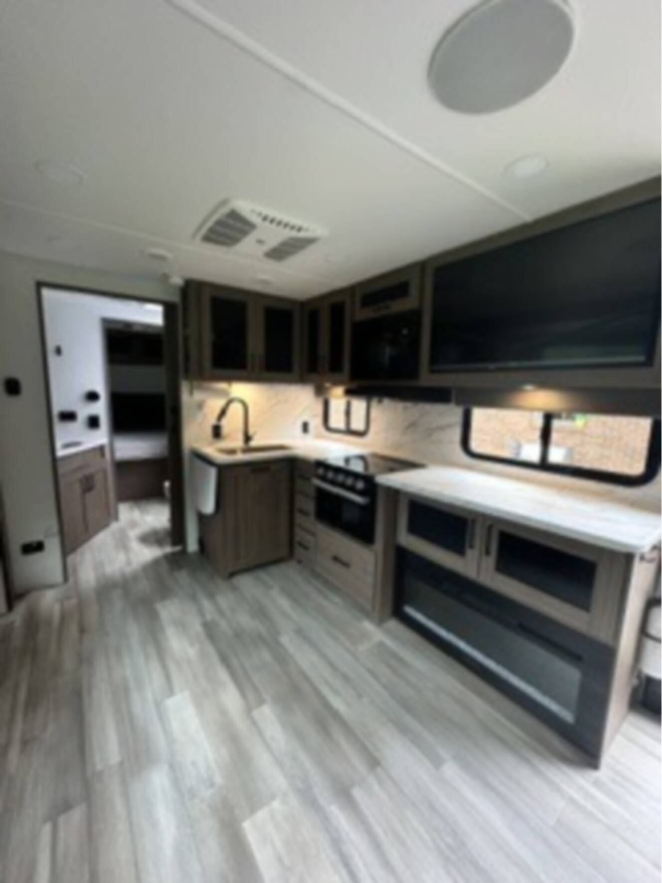 A photo of this 2024 Alliance Rv DELTA 252RL
