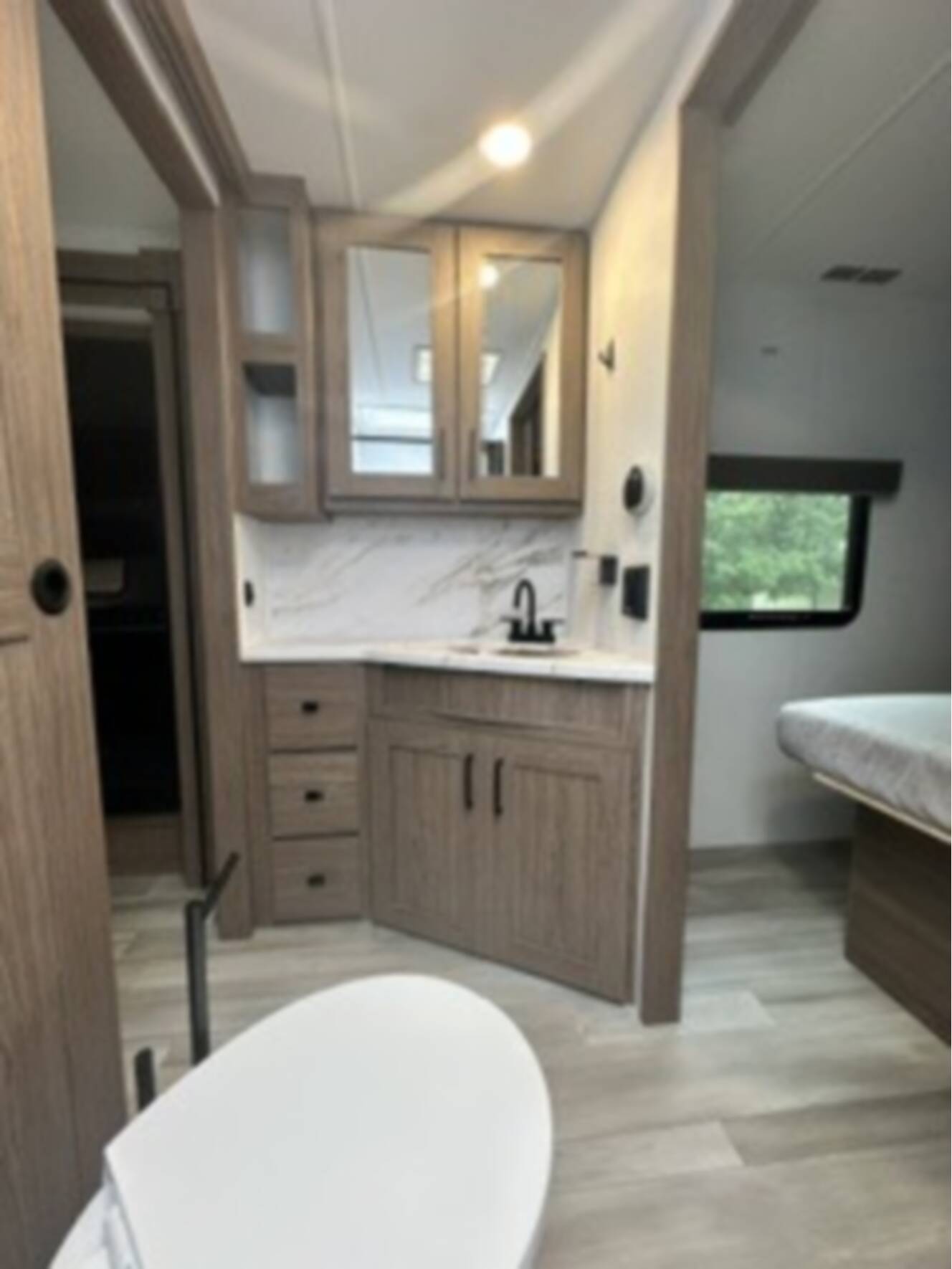 A photo of this 2024 Alliance Rv DELTA 252RL