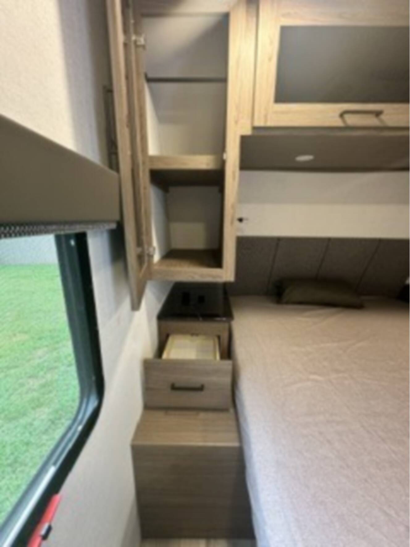 A photo of this 2024 Alliance Rv DELTA 252RL