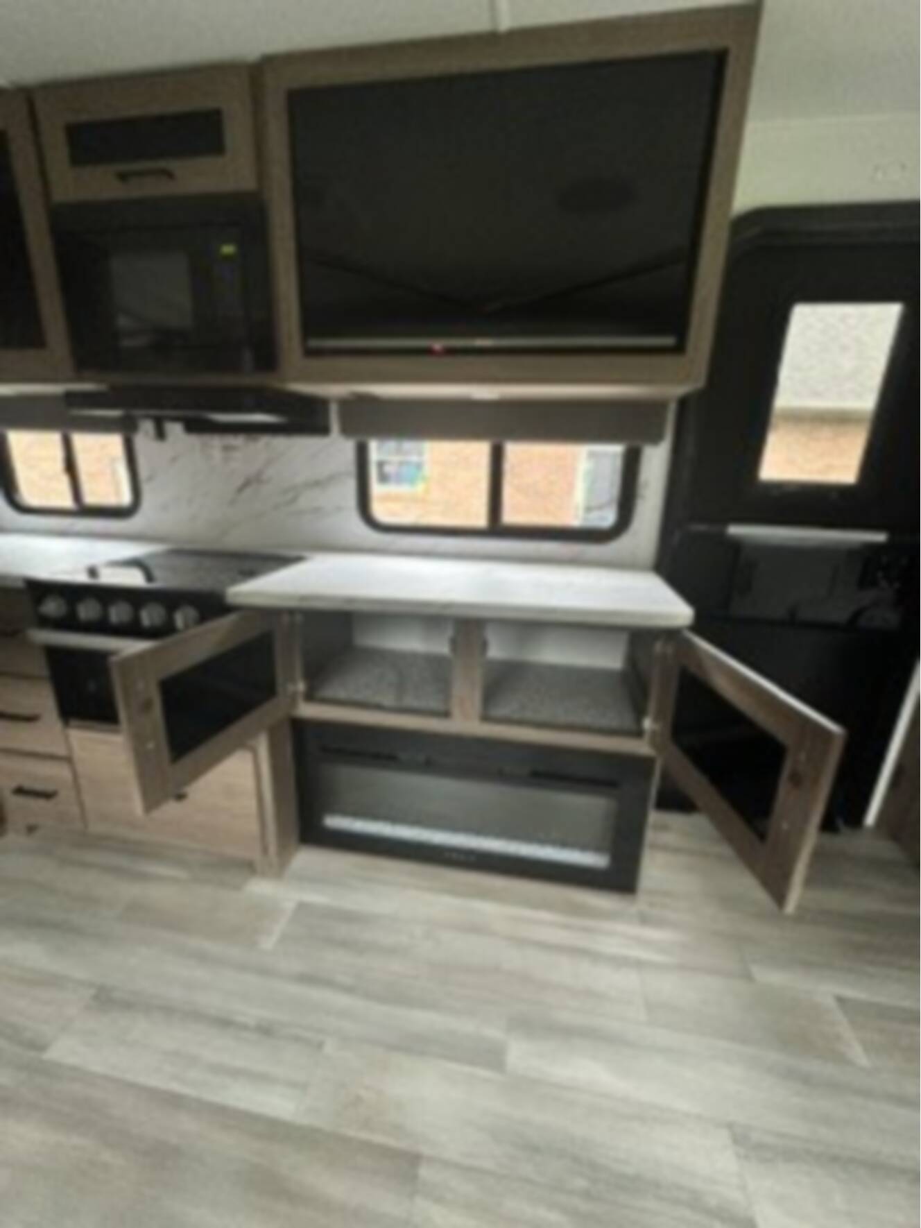 A photo of this 2024 Alliance Rv DELTA 252RL