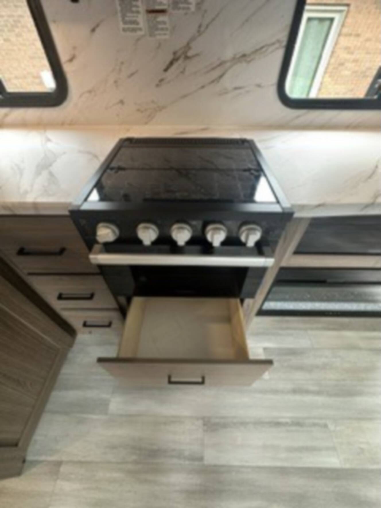A photo of this 2024 Alliance Rv DELTA 252RL