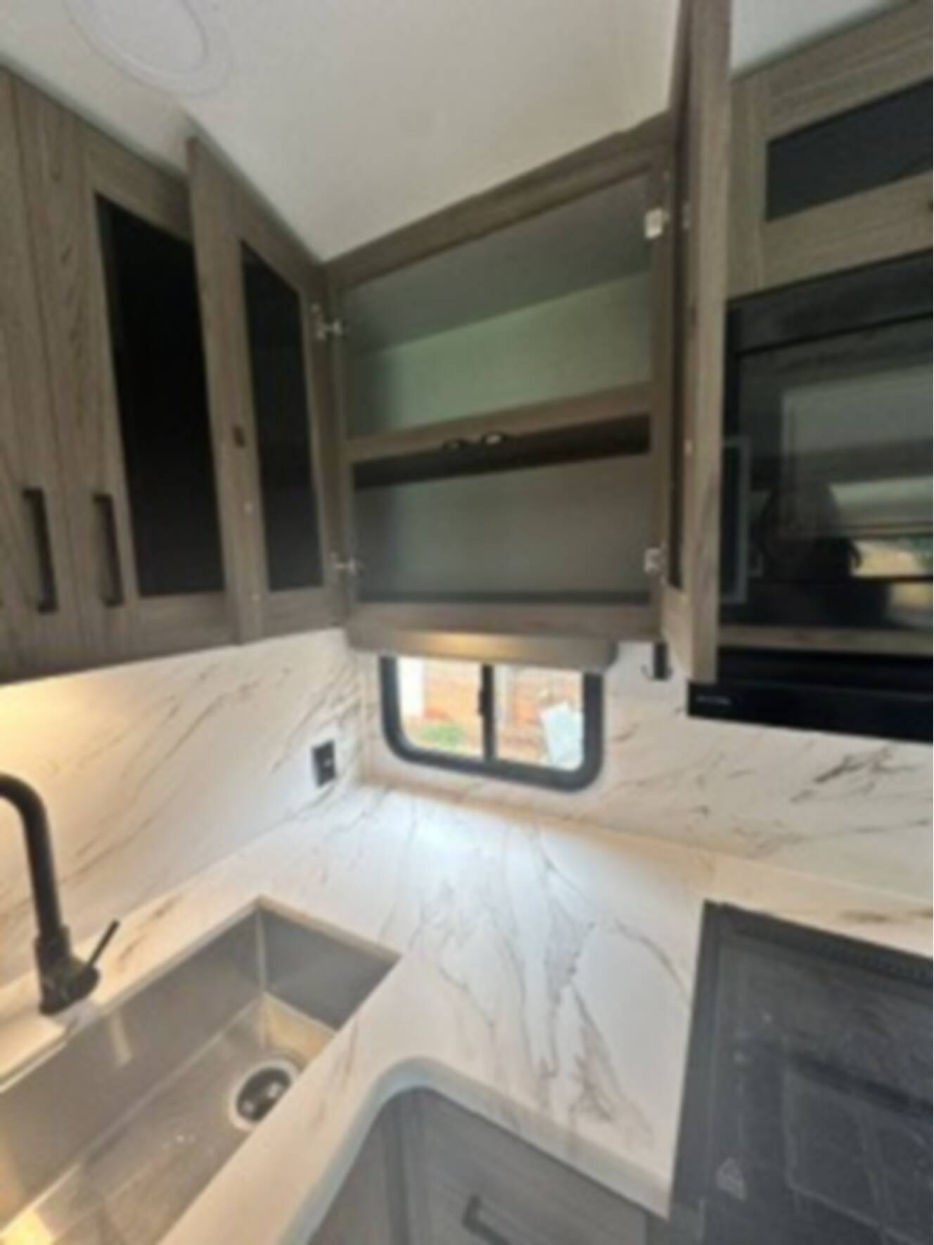 A photo of this 2024 Alliance Rv DELTA 252RL