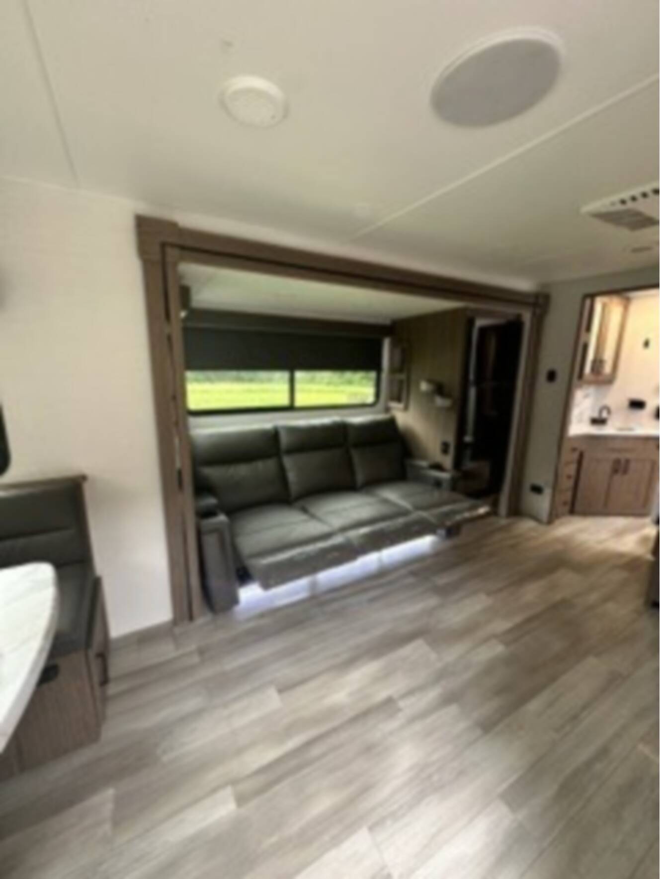 A photo of this 2024 Alliance Rv DELTA 252RL