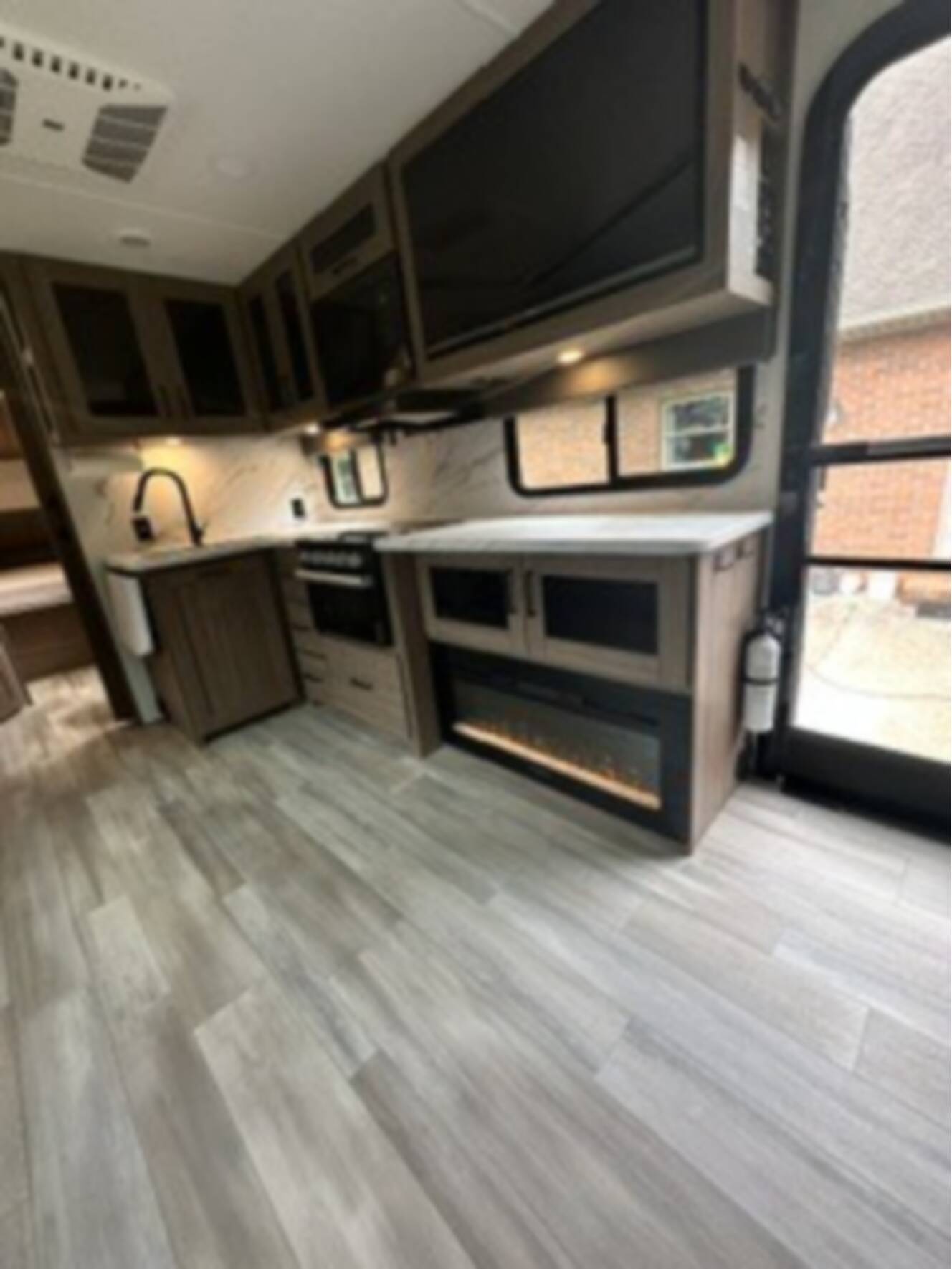 A photo of this 2024 Alliance Rv DELTA 252RL