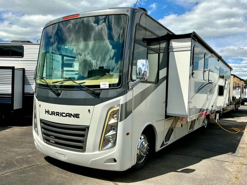 2023 Thor Motor Coach Hurricane 34J in claremore OK