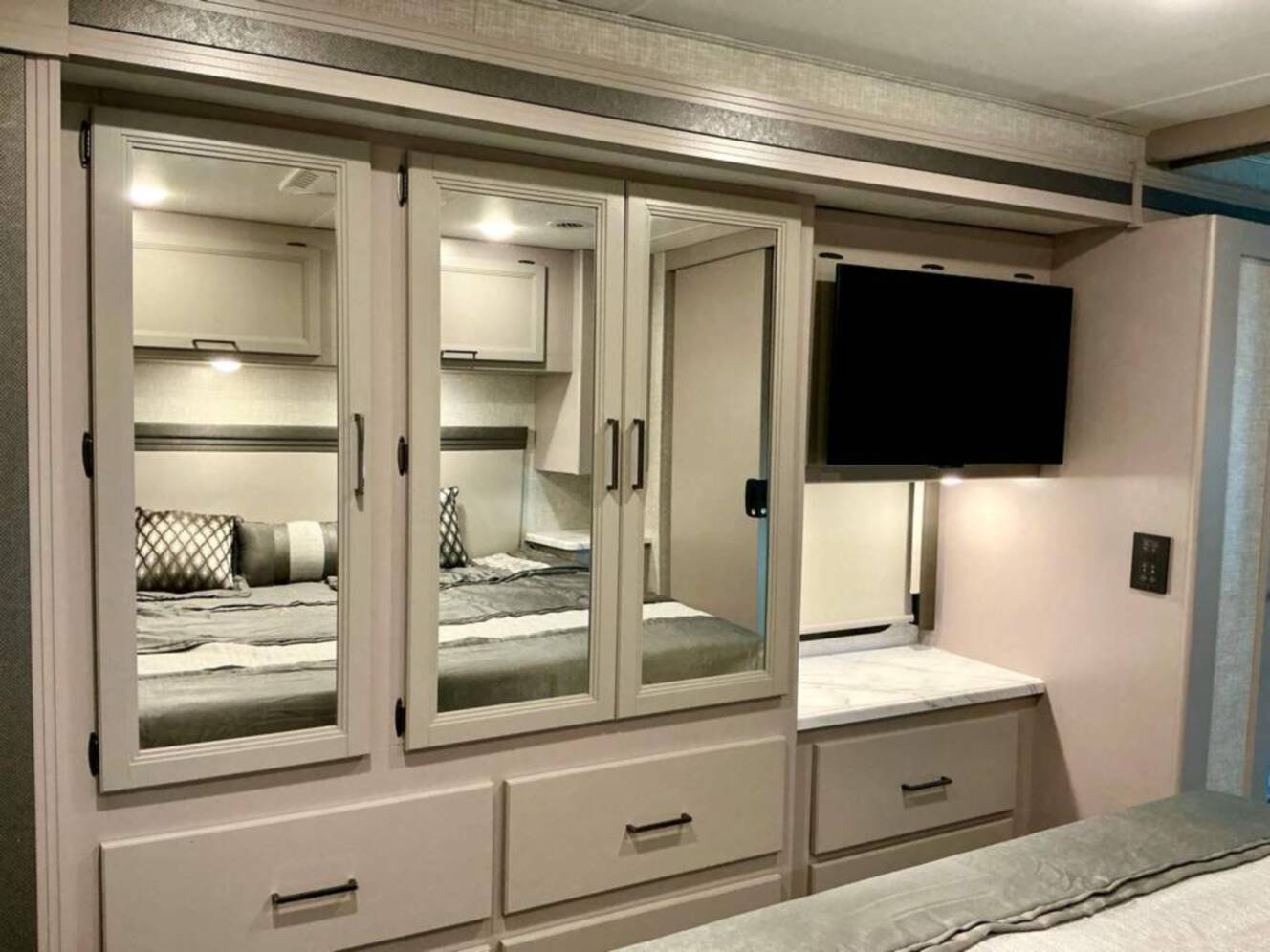 A photo of this 2023 Thor Motor Coach Hurricane 34J