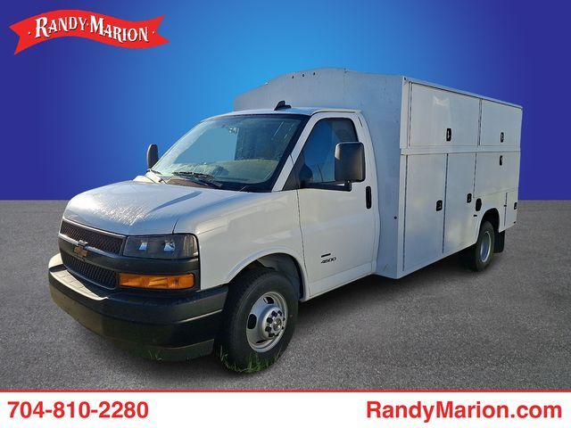 2024 Chevrolet Express 4500 in Mooresville, NC