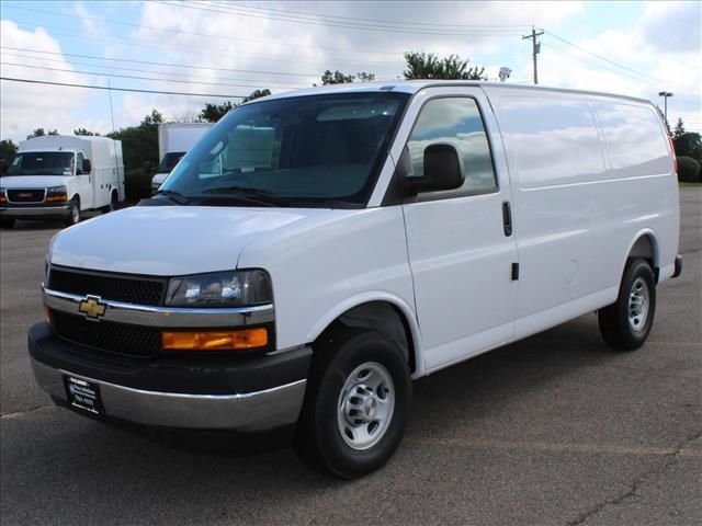 2026 CHEVROLET Express 2500 in Cincinnati, OH