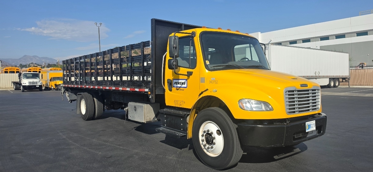 2020 FREIGHTLINER BUSINESS CLASS M2 106 in Torrance, CA